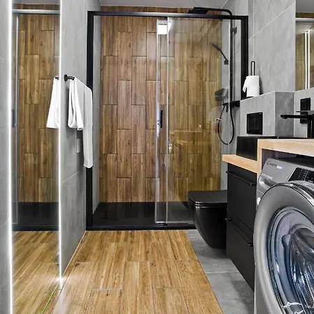 Near Sanktuarium Beautiful View And Free Parking Διαμέρισμα