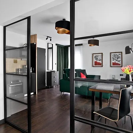 Διαμέρισμα Near Sanktuarium Beautiful View And Free Parking *