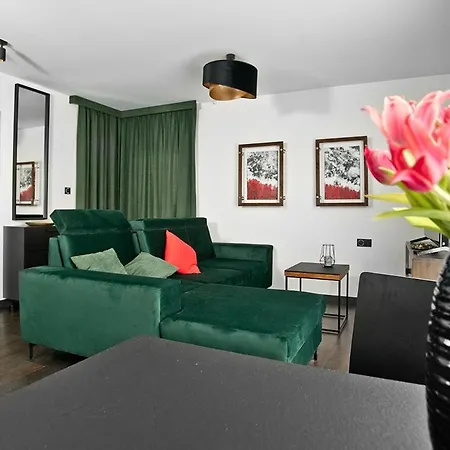 Near Sanktuarium Beautiful View And Free Parking Apartment Krakau