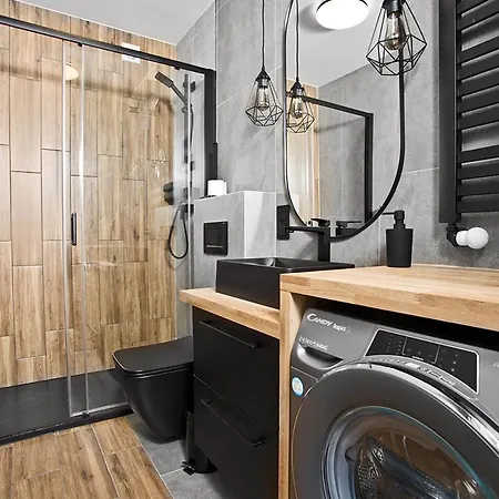 Near Sanktuarium Beautiful View And Free Parking Kraków