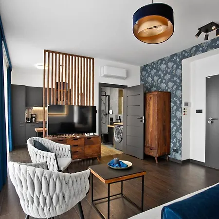 Apartamento Near Sanktuarium Beautiful View And Free Parking